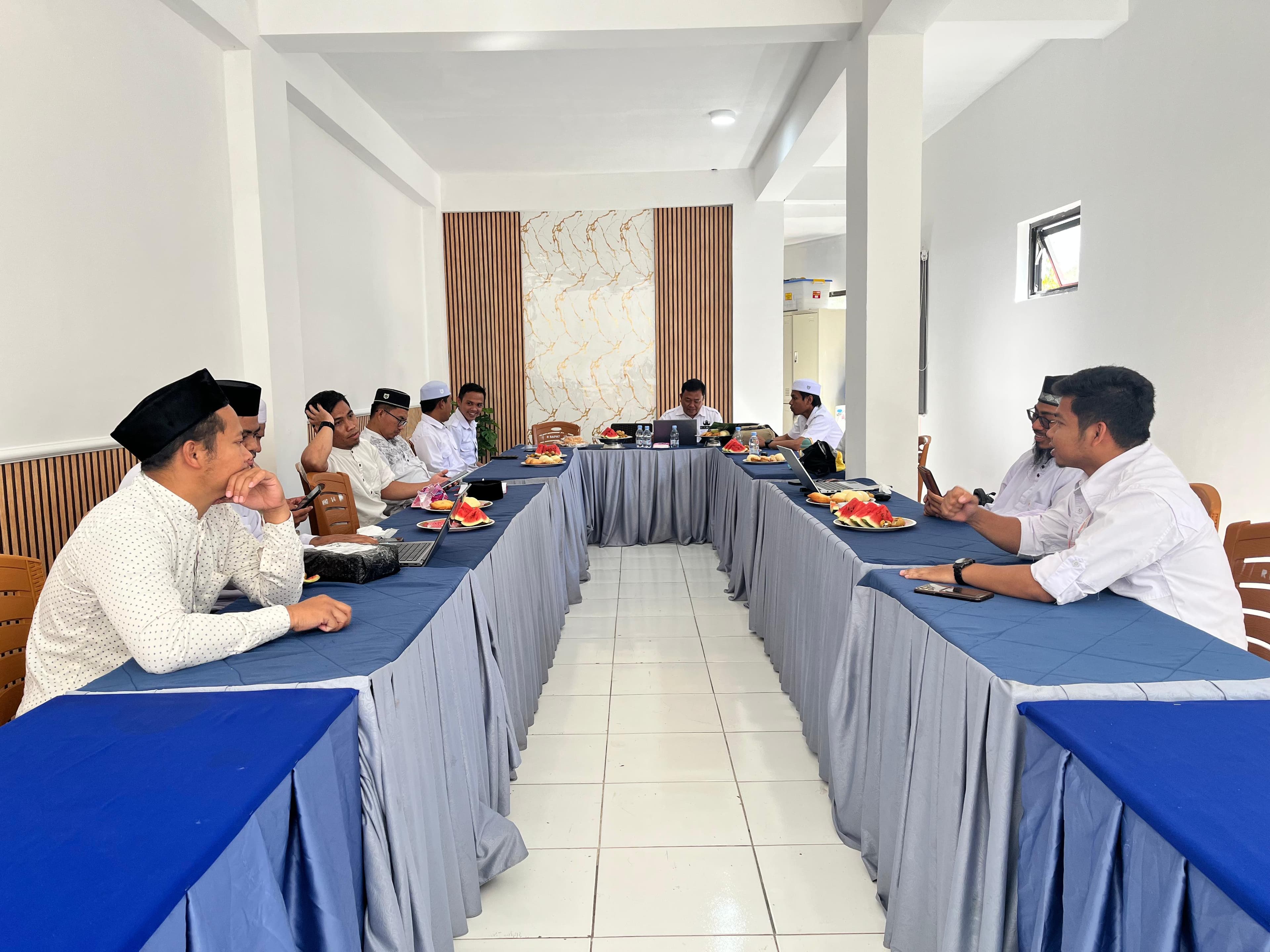 Kunjungan Pengawas SMA IT VTHQ